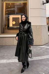 Yaka Kürk Detay Deri Trenç Siyah