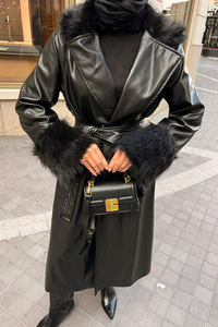 Yaka Kürk Detay Deri Trenç Siyah