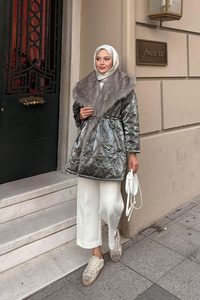 Yaka Kürklü Dikiş Detay Mont Antrasit