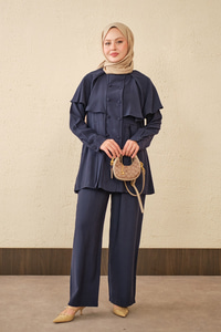 Yaka Pelerinli Çift Düğme Detay Takım Lacivert