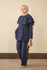 Yaka Pelerinli Çift Düğme Detay Takım Lacivert