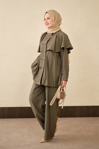 Yaka Pelerinli Çift Düğme Detay Takım Haki Yeşil