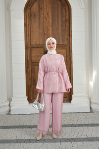 Yaka Şal Detay Bel Bağlamalı Takım Pembe