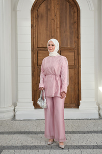 Yaka Şal Detay Bel Bağlamalı Takım Pembe