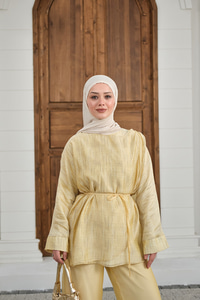 Yaka Şal Detay Bel Bağlamalı Takım Sarı