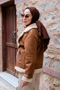 Yaka Ve İç Kısmı Kürklü Süet Ceket Camel