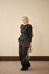 Yaka Ve Kol Büzgülü Kemer Bağlamalı Kot Takım Siyah