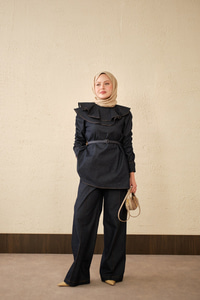 Yaka Ve Kol Büzgülü Kemer Bağlamalı Kot Takım Lacivert