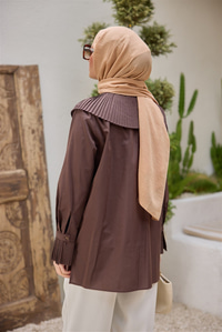 Yaka Ve Kol Pilise Detaylı Gömlek Kahverengi