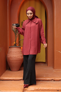 Yakası Dantel Detaylı Gömlek Bordo