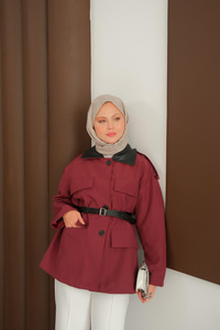 Yakası Deri Kemerli Kısa Ceket Bordo