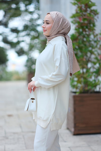 Yakası Fermuar Detaylı Sweat  Bej