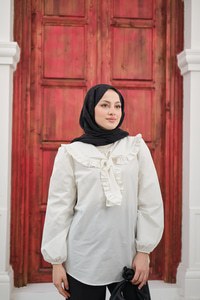 Yakası Fırfırlı Basic Gömlek Beyaz