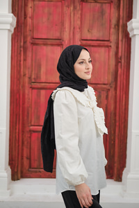 Yakası Fırfırlı Basic Gömlek Beyaz