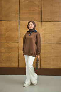 Yakası Kot Detay Sweat Kahverengi