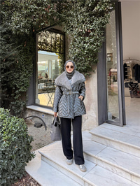 Yakası Kürk Detaylı Bel Bağlamalı Mont Gri