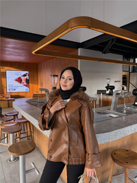 Yakası Kürk Detaylı Deri Ceket Taba