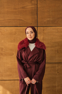 Yakası Kürk Kolları Fermuarlı Takım Bordo