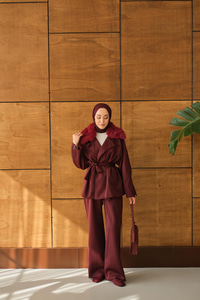 Yakası Kürk Kolları Fermuarlı Takım Bordo