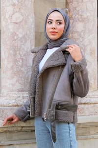 Yakası Kürklü Çapraz Fermuar Süet Kaban Gri