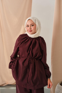 Yakası Lastik Detaylı Takım Bordo