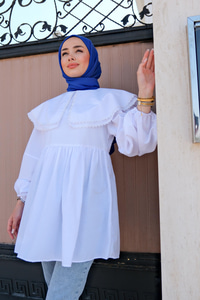 Yakası Nakış Detaylı Gömlek Beyaz