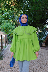 Yakası Nakış Detaylı Gömlek Fıstık Yeşil