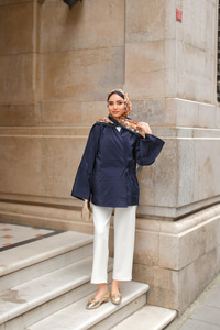 Yakası Pile Detaylı Kimono Lacivert