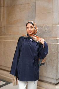 Yakası Pile Detaylı Kimono Lacivert