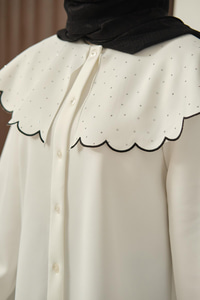 Yakası Taşlı Tunik Beyaz