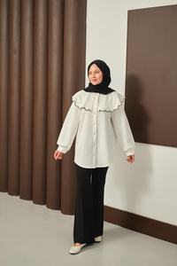 Yakası Taşlı Tunik Beyaz