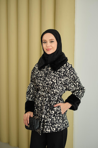 Yakası Ve Bilekleri Kürk Detay Leoparlı Ceket Siyah