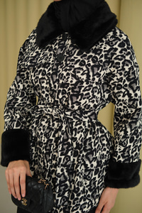 Yakası Ve Bilekleri Kürk Detay Leoparlı Ceket Siyah