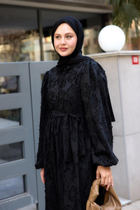 Yakma Çicek Desenli Jakar Elbise  Siyah