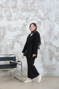 Yan Bağlama Detaylı Triko Takım Siyah