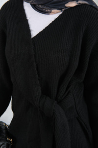 Yan Bağlama Detaylı Triko Takım Siyah