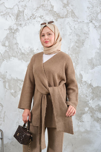 Yan Bağlama Detaylı Triko Takım Vizon