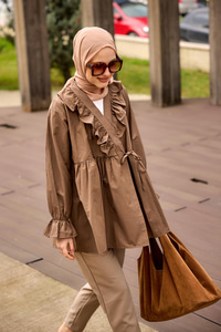 Yan Bağlama Ve Fırfır Detaylı Gömlek Kahverengi 