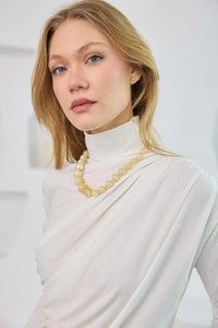 Yan Detayları Büzgülü Badi Beyaz