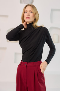 Yan Detayları Büzgülü Badi Siyah