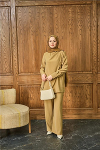 Yan Düğme Detay Takım Hardal