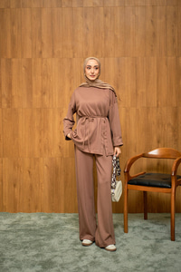 Yan Düğme Detay Takım Vizon