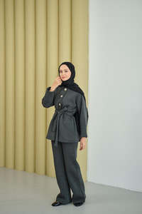 Yan Düğmeli Bel Bağlamalı Midi Boy Takım Füme