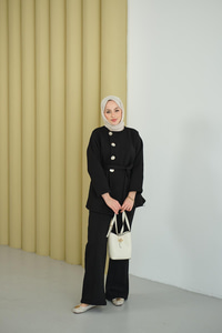 Yan Düğmeli Bel Bağlamalı Midi Boy Takım Siyah