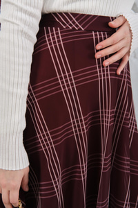 Yan Fermuarlı Kare Desen Şifon Etek Mürdüm