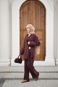 Yandan Bağlamalı Broş Detay Takım Bordo