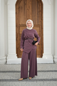 Yandan Dikişli Parça Detay Pantolonlu Takım Mürdüm