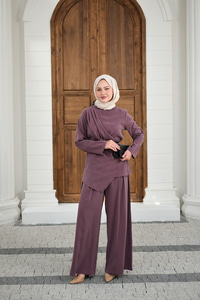 Yandan Dikişli Parça Detay Pantolonlu Takım Mürdüm