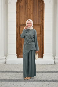 Yandan Dikişli Parça Detay Pantolonlu Takım Yeşil