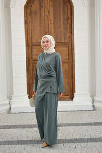 Yandan Dikişli Parça Detay Pantolonlu Takım Yeşil